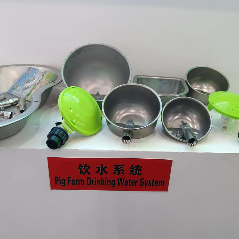 Поросенок-поилка